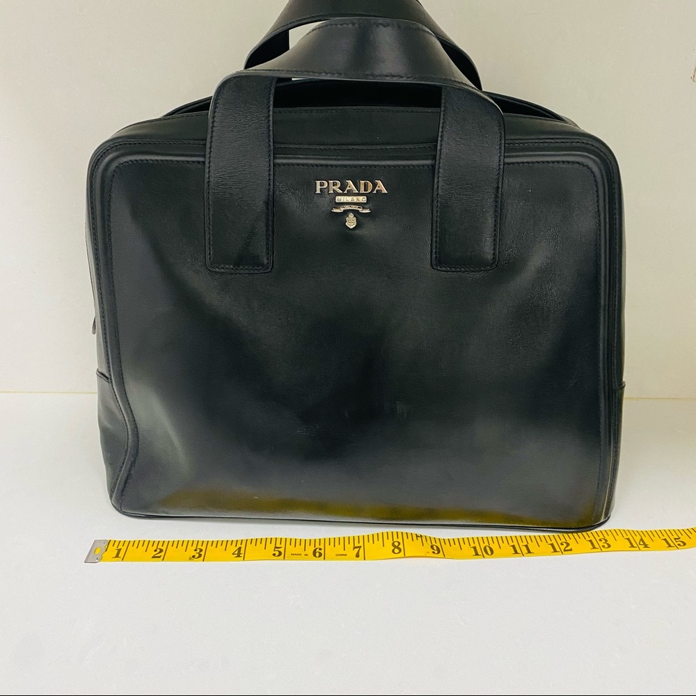 Prada Leather Large Tote. Black Leather inside zip pocket. Like new. - Picture 4 of 12
